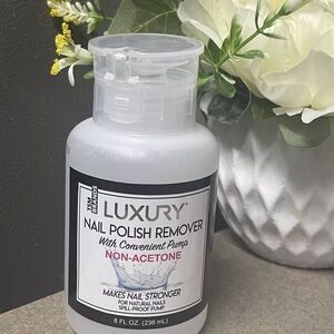 Nail Polish Remover - White